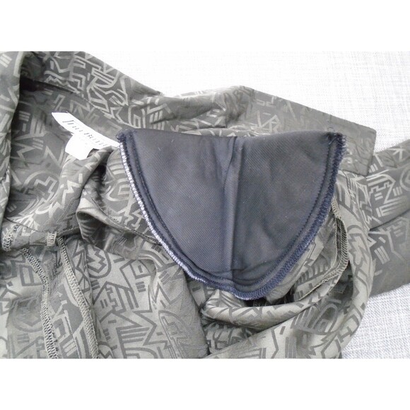 Lili Butler Silk Button Blouse Size Women's Medium Abstract Pattern Shoulder Pad - Picture 10 of 11